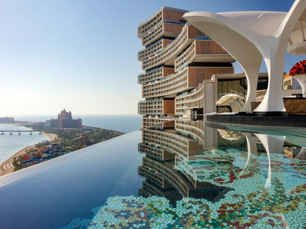 Discover essential tips for a fulfilling married life in Dubai. Explore the best locations and experiences for couples in 2026.